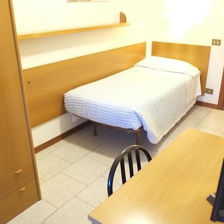 Albergo Italia Di Nardi Renzo & C Snc Poggibonsi Bilik gambar